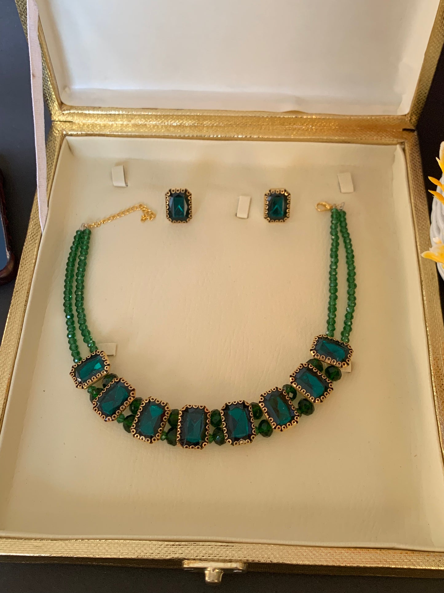 Stones Choker Necklace Set For Girl & Woman