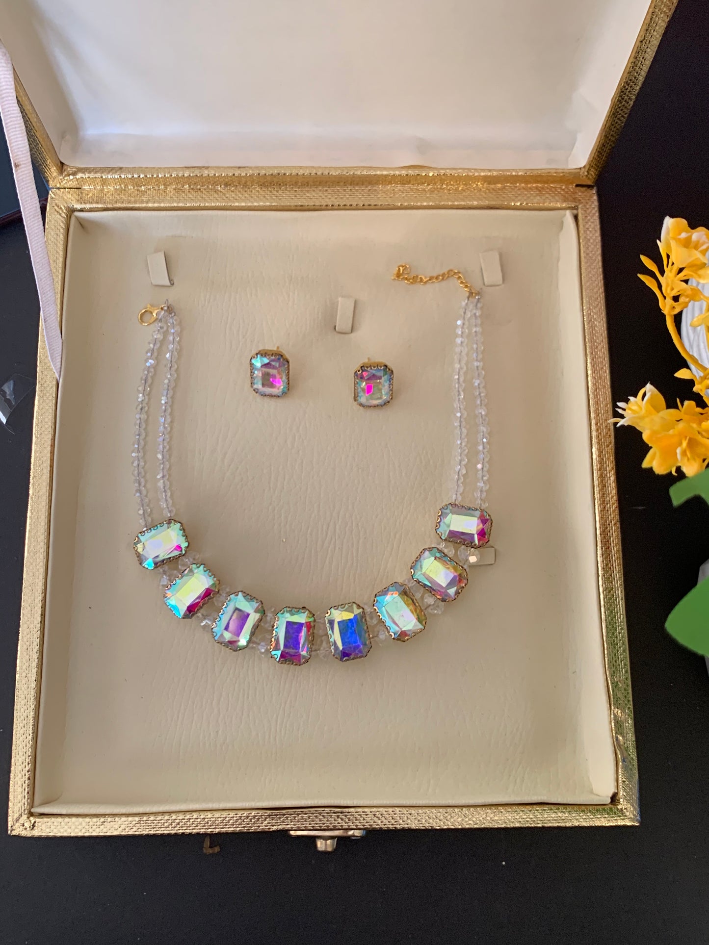 Stones Choker Necklace Set For Girl & Woman