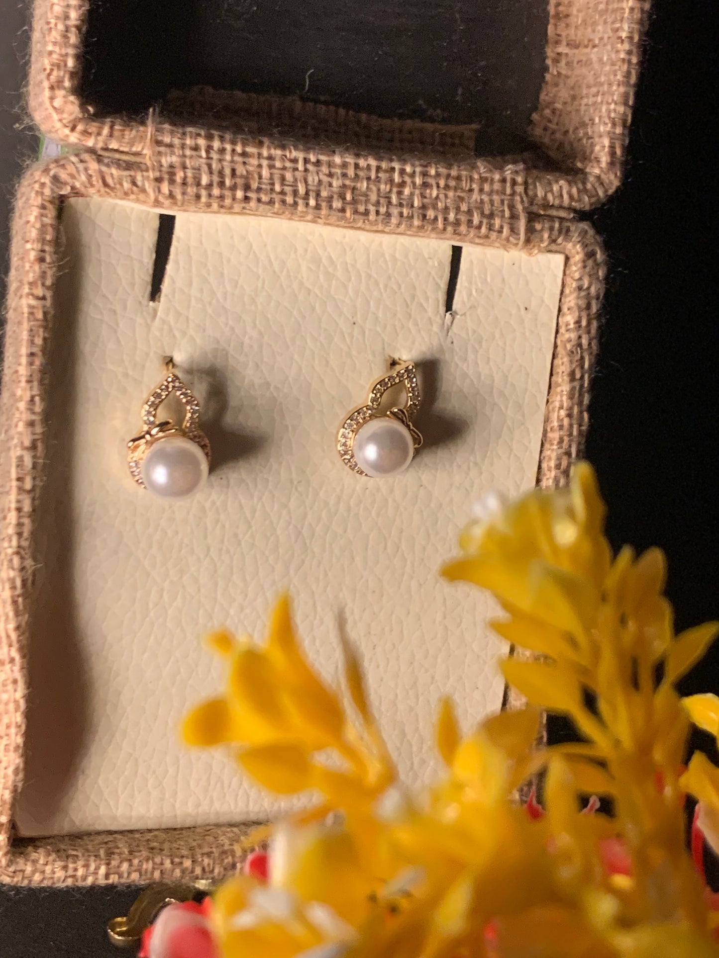 Zaveri Pearls & Cubic Zirconia