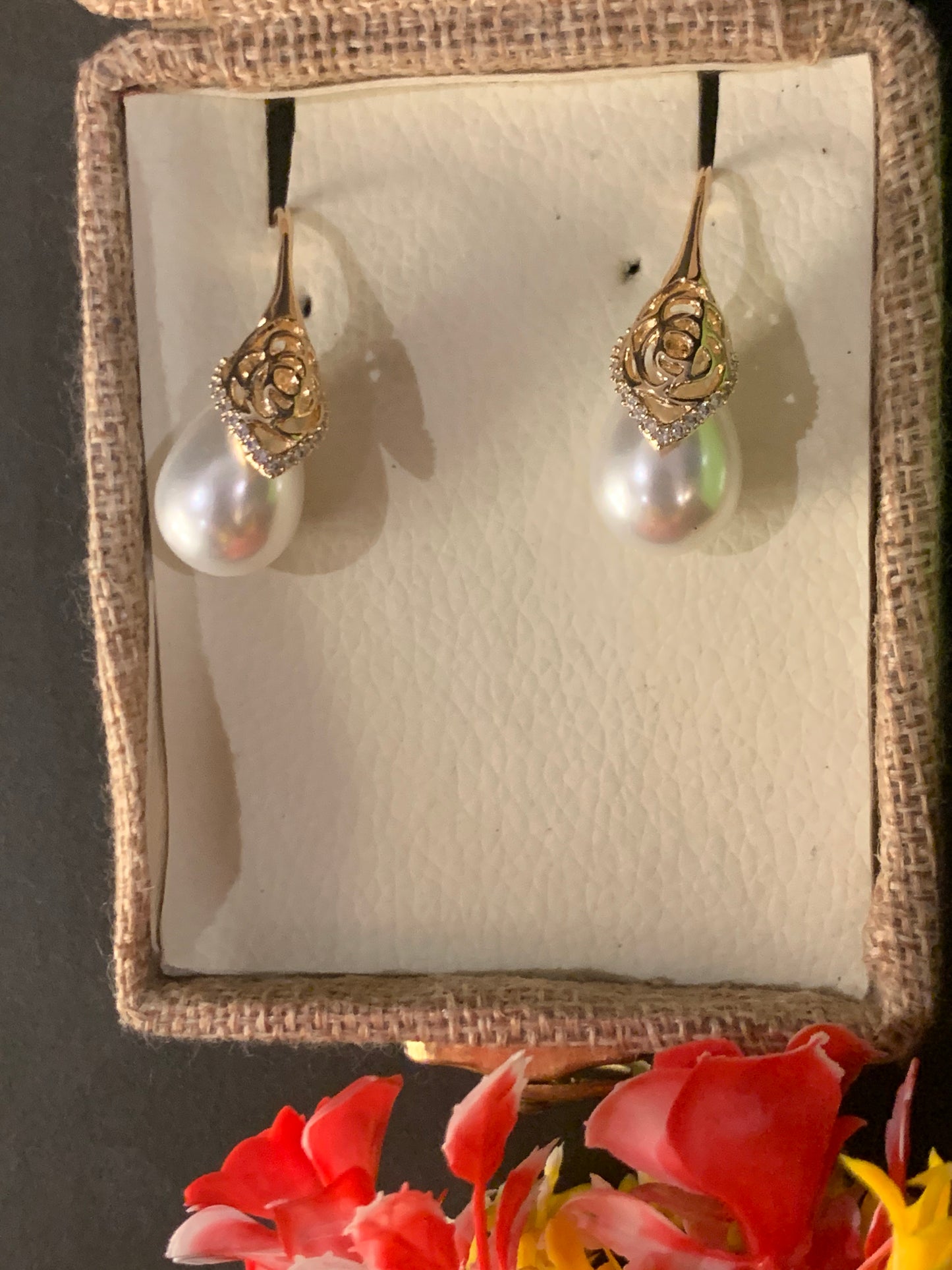 Vintage Pearl Dangle Earrings