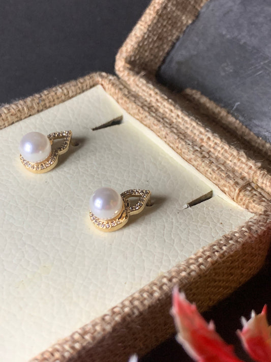 Zaveri Pearls & Cubic Zirconia