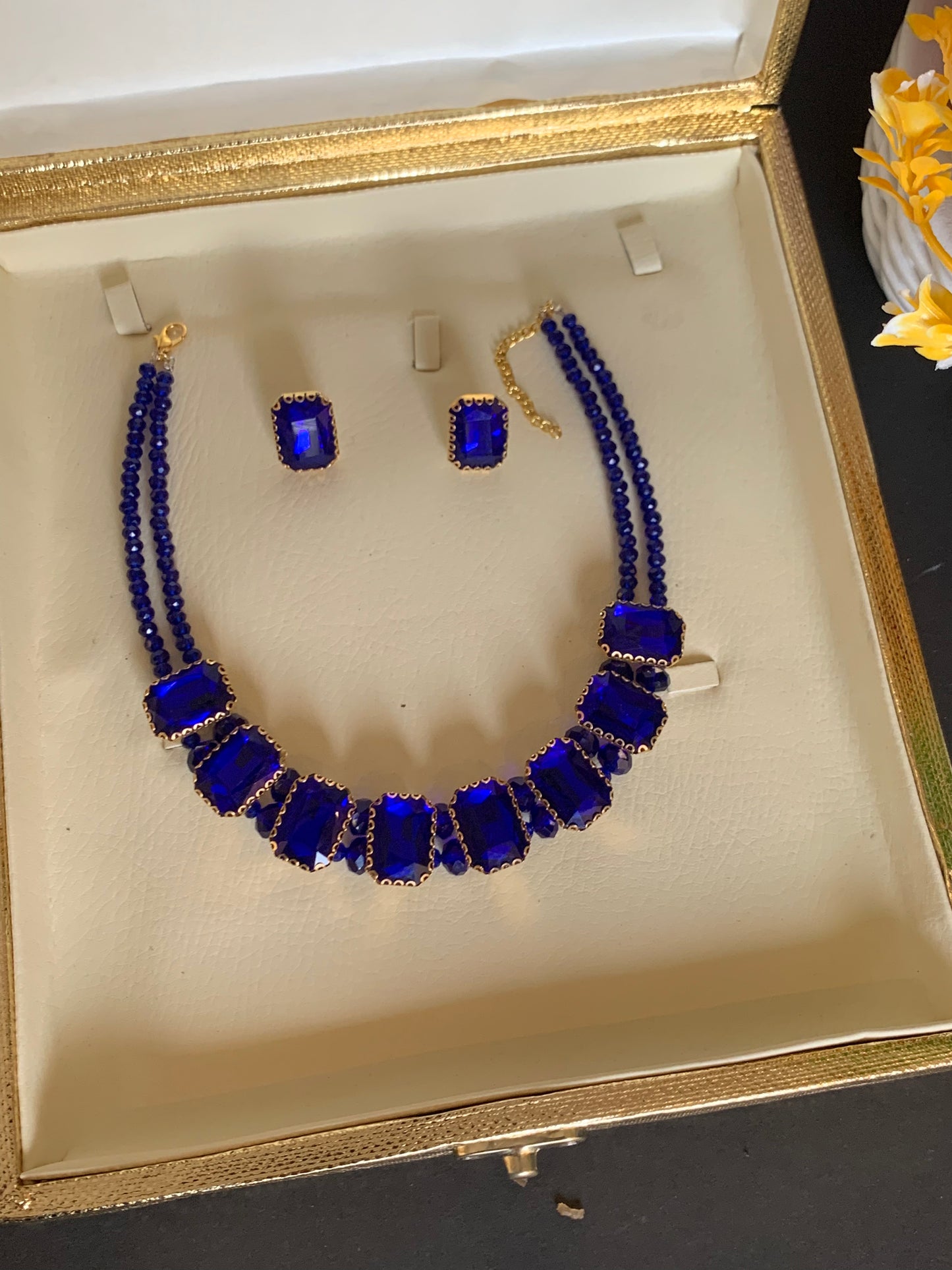 Stones Choker Necklace Set For Girl & Woman