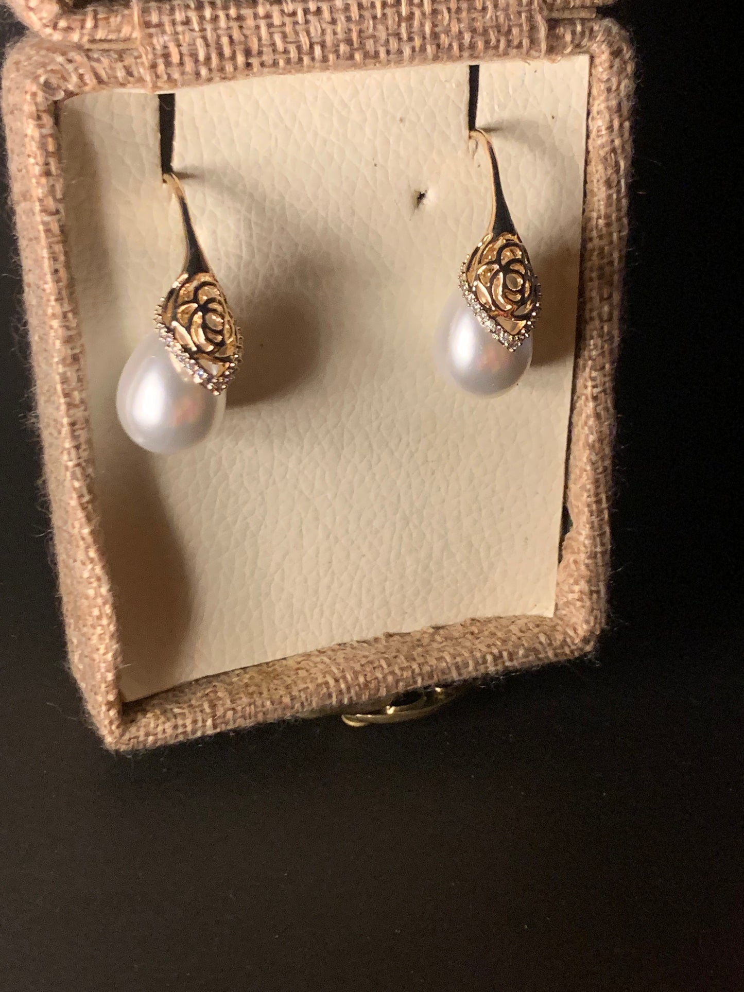 Vintage Pearl Dangle Earrings